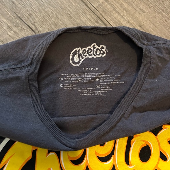 Cheetos shirt - Picture 4 of 4